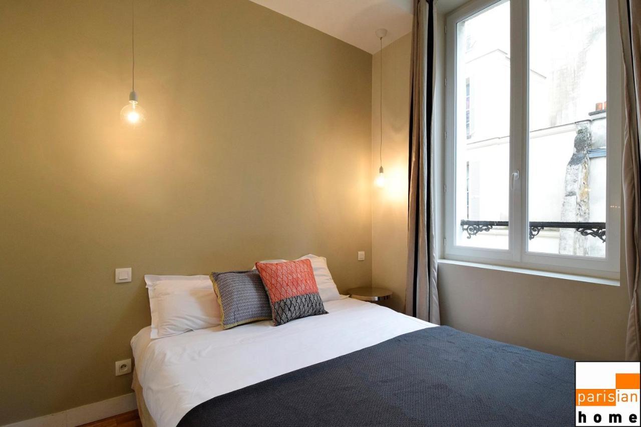 Parisian Home L Bellan Luaran gambar