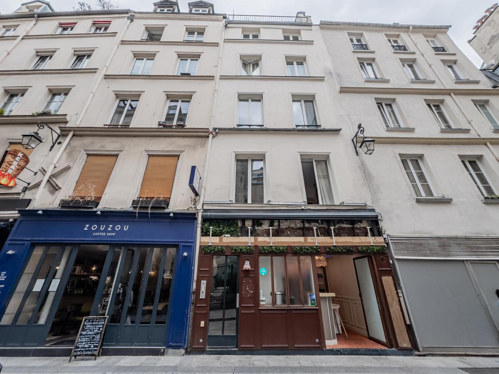 Parisian Home L Bellan Luaran gambar