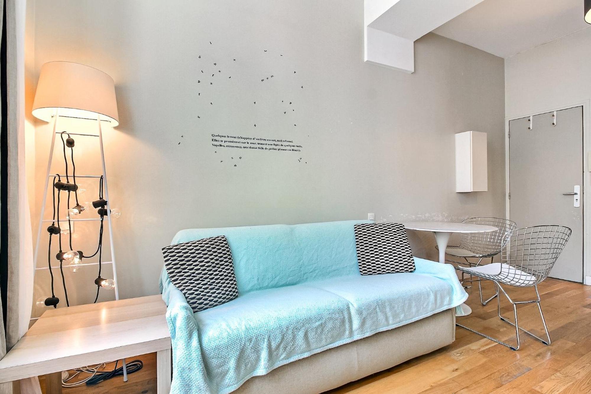 Parisian Home L Bellan Luaran gambar